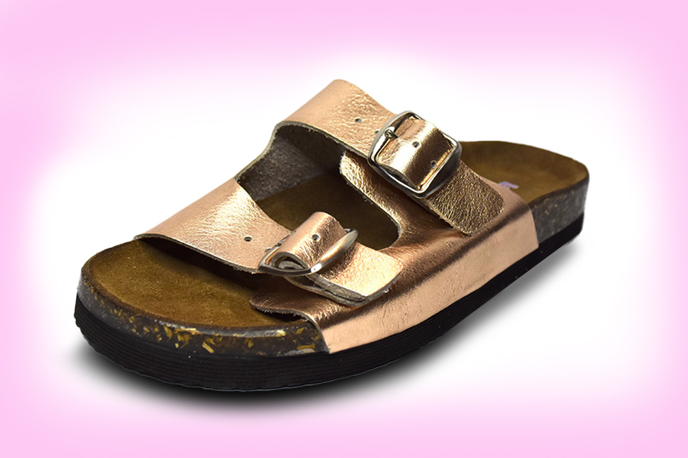 Sandalia piel con acabado metálico