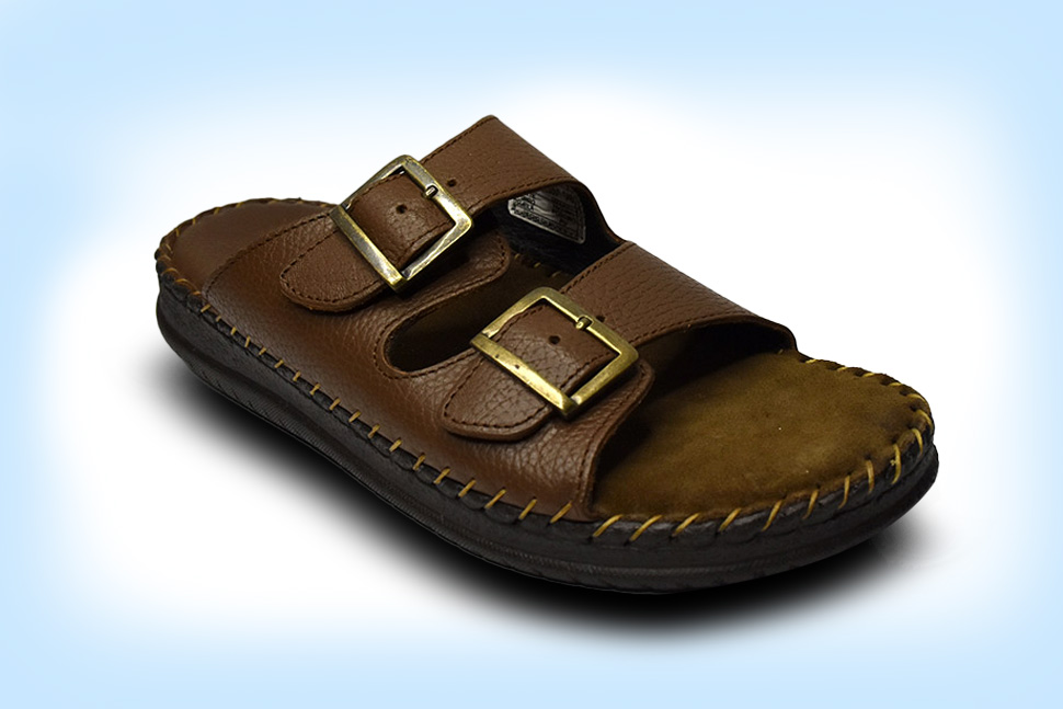 Sandalia con herraje caballero